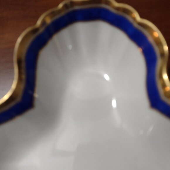 KPM Berlin 1850-1870 Schale Tri-Lobed Nut Dish, Elegant and simple design - Picture 2 of 7